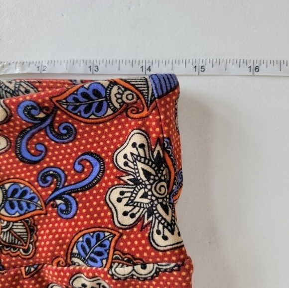 LuLaRoe☆ Leggings Tall & Curvy EUC - Picture 4 of 8